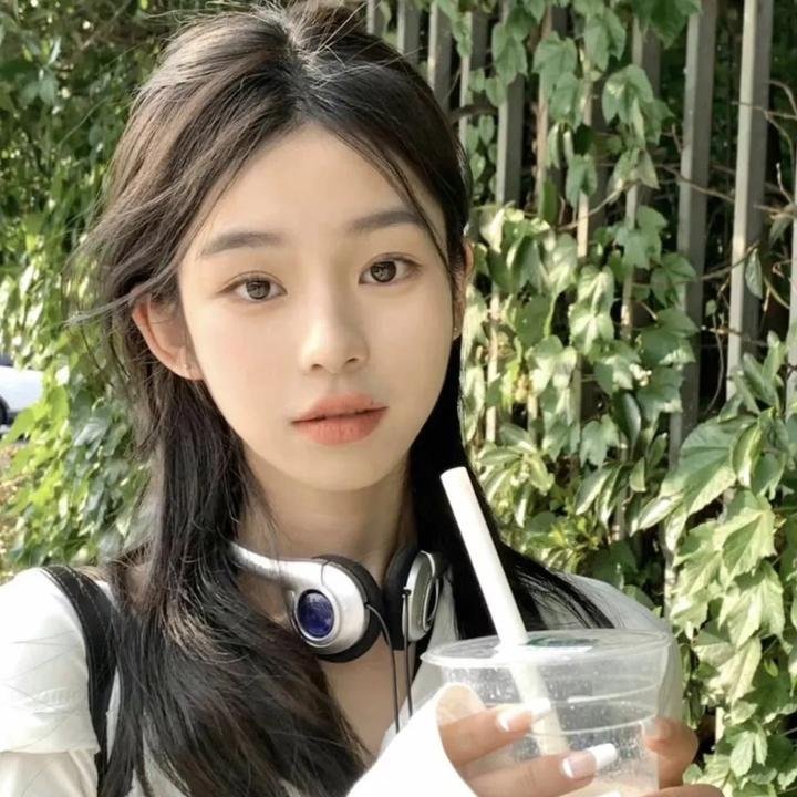 女税务员